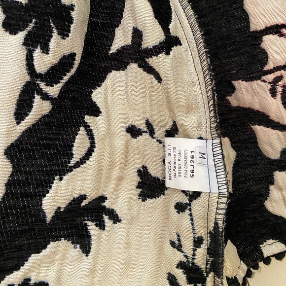 Unique Italian Flower coat 🌺 - Picture 6 of 7